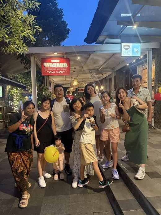 Guests together after a day out in Bali